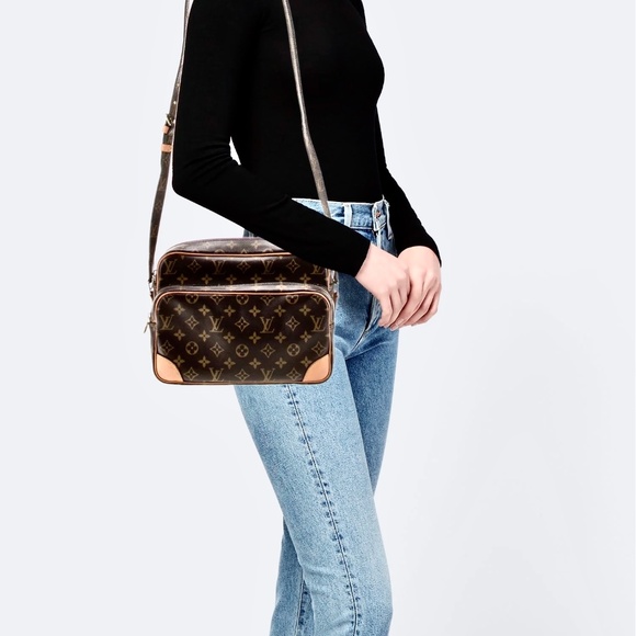 Louis Vuitton Monogram Crossbody Nile - Picture 5 of 12
